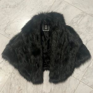 JUICY COUTURE SZ M/L Faux Fox Fur Shrug Wrap Cape Carbon Grey